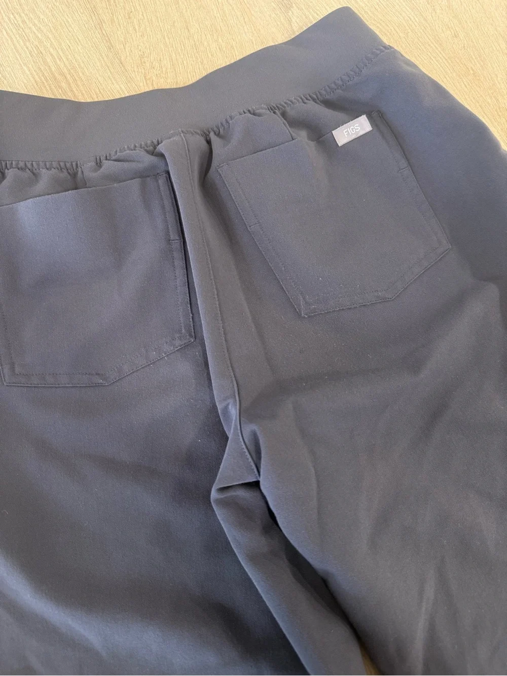 FIGS Charcoal Grey Casma Scrub Top Zamora Jogger Pants Set XS
